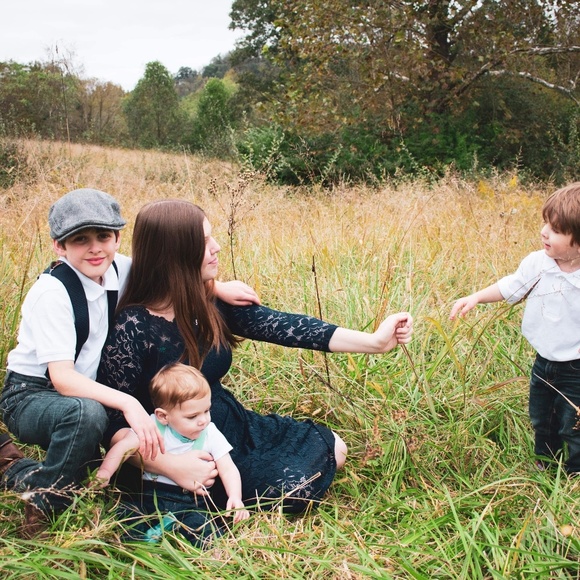 Meet your Posher, Bree - Picture 2 of 2